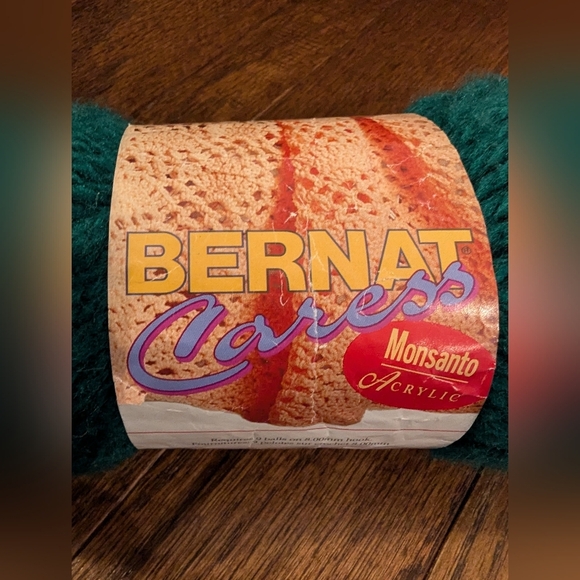 Vintage Bernat Caress 100% Acrylic yarn, teal green 2x 85 g skiens. - Picture 2 of 6